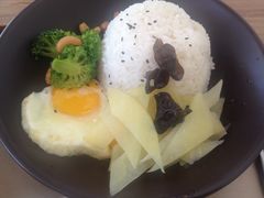 -海盗虾饭·剥好的小龙虾饭(SOHO尚都店)