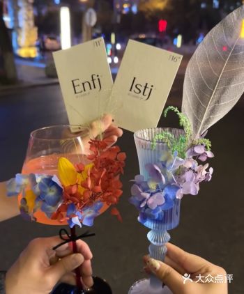 这家基本是长沙吃货土著都知道的口味夜宵店了!