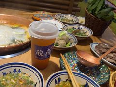 -洱火云南酸菜牛肉火锅(石景山当代商城店)