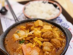 肉什锦砂锅-万和春排骨砂锅米饭(新业广场店)