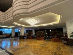 -陕西华浮宫酒店(未央湖公园店)