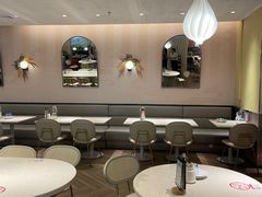 -必胜客(WOW中心城店)