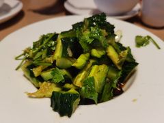-关东小磨东北菜(上海长风大悦城店)