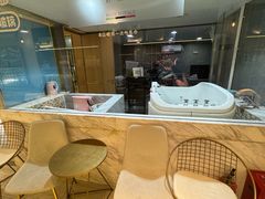 -悠尼宠物·独立低压伊珊娜洗护·美容·寄养(兰谷路店)