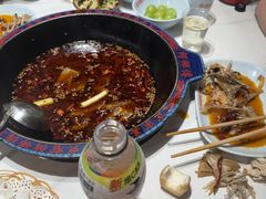 -何师傅美蛙鱼头(汉街店)