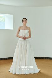 点击看大图 -GODDESS WHITE婚纱礼服(鹏城动力大厦店)