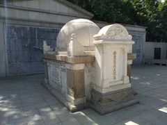 -华北军区烈士陵园