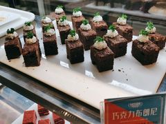 -绿岛港轩海鲜烤肉涮锅自助餐厅