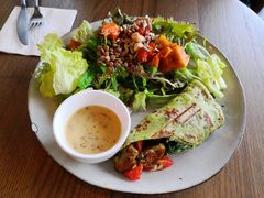 鸡肉牛油果芒果色拉-Wagas沃歌斯(五道口购物中心店)