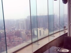 -荣誉国际酒店-云顶旋转餐厅