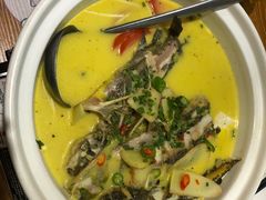 酸汤黄骨鱼、衡东脆肚、锅贴脆太奇、长沙臭豆腐-胡胖子专业长沙菜(衡山路店)