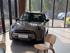 -上海普陀宝诚MINI4S店(红柳路店)