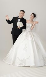 -雅云婚纱摄影工作室旗舰店