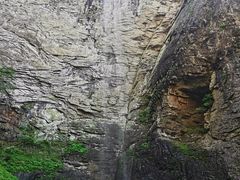 -燕子河大峡谷天坑仙境