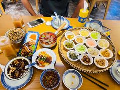 -包整·丝娃娃(一览甲秀楼风景店)