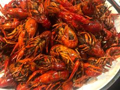 -虾弄弄海派小龙虾·牛羊蝎子火锅