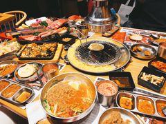 -青瓦炭韩潮烤肉(花园道店)