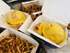 芝士熔岩牛肉汉堡-前进5路汉堡炸鸡(汉街skp店)