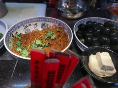 -客家大院·非遗赣南客家菜(郁孤台店)