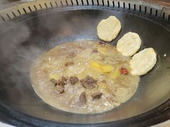 -锅老头海鲜铁锅炖