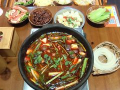 -黔有有贵州酸汤夺夺粉火锅(五味十字店)