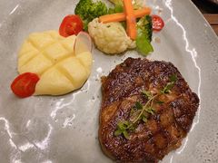 -SISTERS BAR RESTAURANT川意酒馆(嘉善老市H楼店)