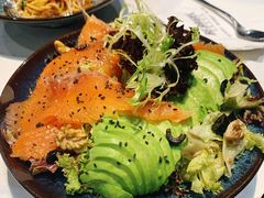 牛油果烟熏三文鱼沙拉-BE BRIGHT KITCHEN(正佳广场店)