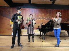 -柏斯音乐艺术中心·钢琴·吉他(上音店)
