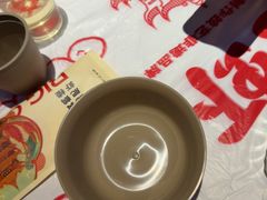 -肥肥虾庄·金牌油焖大虾(汉街SKP店)
