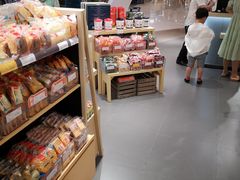 零售区-良品铺子(白云新世界店)