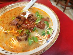 红烧牛肉面-金杨拉面王小吃面馆·牛三宝面·红烧牛肉粉