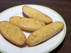 蒜香面包-萨莉亚意式餐厅(杭州滨江天街店)