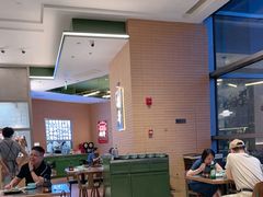 -潮界(LU·ONE凯德晶萃广场店)