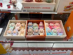 -泡泡玛特POPMART(蓝色港湾店)