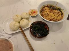 -李与白包子铺(桐梓林店)