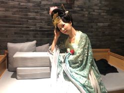 -盘子女人坊古装写真摄影(厦门总店)