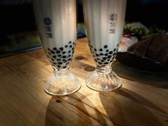 -湊湊火锅·茶憩(杭州湖滨银泰in77店)