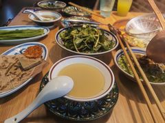 -洱火云南酸菜牛肉火锅(石景山当代商城店)