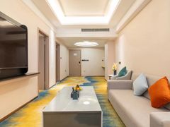 -华海酒店(茂名高铁站店)