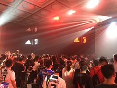 -上海跨国采购会展中心