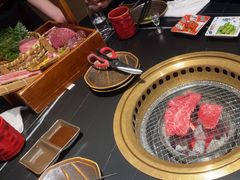 -山川小町·极番烧肉(新地假日广场店)