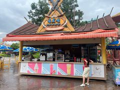 -七彩云南欢乐世界