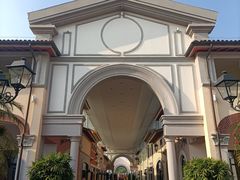 -佛罗伦萨小镇广佛名品奥特莱斯(疏港路店)