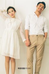 俏皮可爱-巴黎婚纱摄影工作室