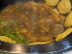 -哈尔滨烧烤·山河村铁锅炖(交大店)