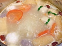 -御花园·粤菜·海鲜火锅(中山公园店)