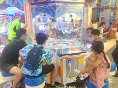 -反斗乐园π·电玩·高空拓展·蹦床(龙华天虹店)