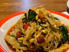 -六福烧烤酒馆(秦隆步行街店)