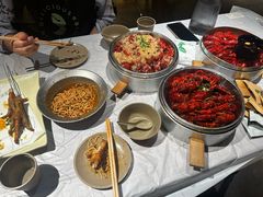 -巴厘龙虾·榜首油焖大虾(音乐学院·沿江酒馆店)