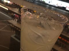 -TZ House音乐现场(来福士中心店)